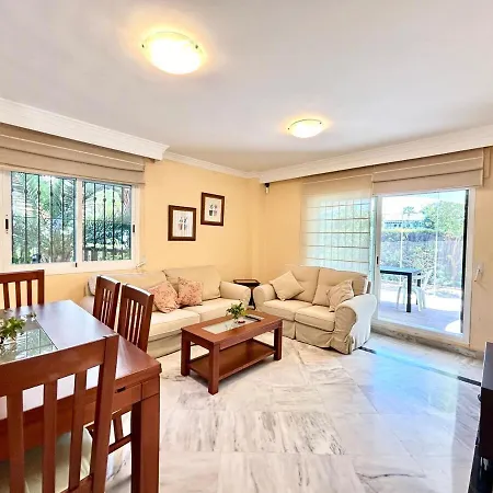 Cozy Near Puerto Banus Appartement Marbella