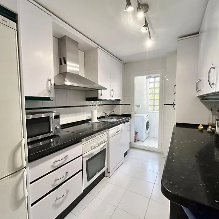 Cozy Near Puerto Banus Appartement Marbella