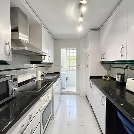 Cozy Near Puerto Banus Appartement Marbella