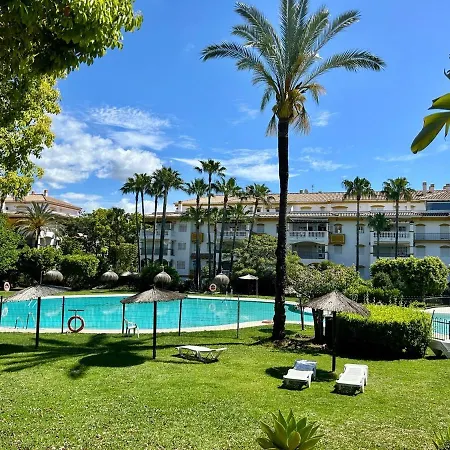 Apartment Cozy Near Puerto Banus Marbella